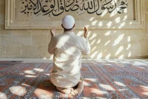 Menghadapi Bulan Ramadan: Persiapan dan Mendapatkan Keberkahan