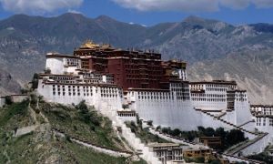Sebuah Perjalanan Luar Biasa ke Kota Terlarang di Lhasa
