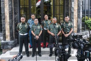 TNI AL dan Brimob Terlibat Bentrok di Sorong Papua, 5 Orang Dibawa ke Rumah Sakit