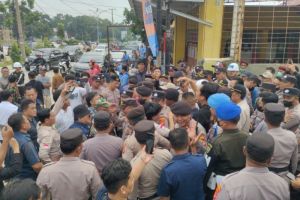 Eksekusi Sengketa Lahan di Manado Ricuh: Antara Ketidaksetujuan dan Penyelesaian Konflik