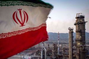 Jatuh Bangun Iran: Negara Kaya Migas Tertekan Sanksi Ekonomi AS