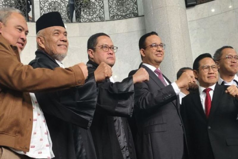 Tim Hukum Anies Tuding Presiden Jokowi Intervensi Pemilu 2024 di Sidang Perdana Sengketa Pilpres