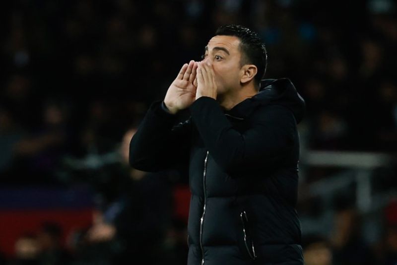 Alasan Xavi Mau Bertahan di Barcelona, Ternyata Bukan Karena Uang