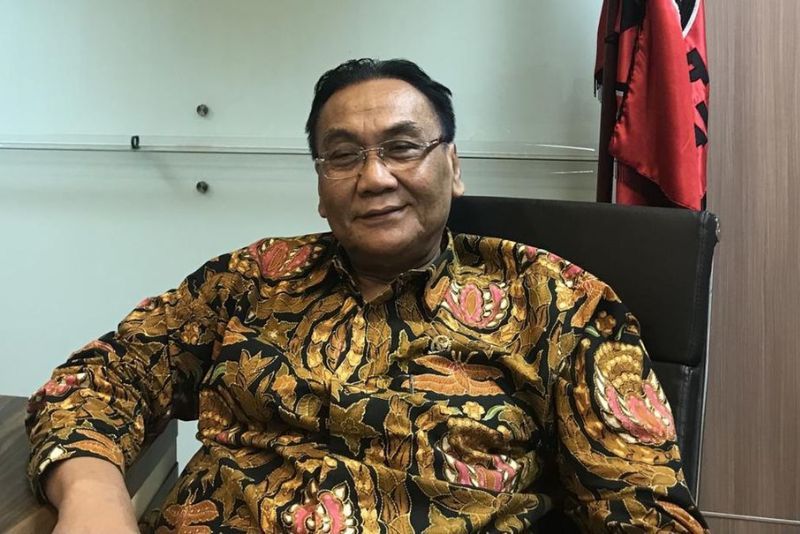 Bambang Pacul Dilarikan ke Rumah Sakit Saat Tahu Ganjar Rontok di Kandang Banteng