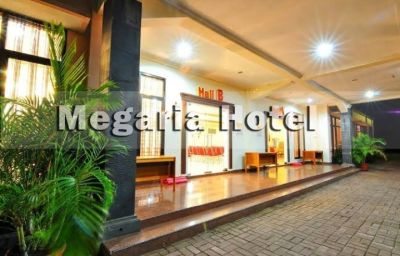 Megaria Hotel